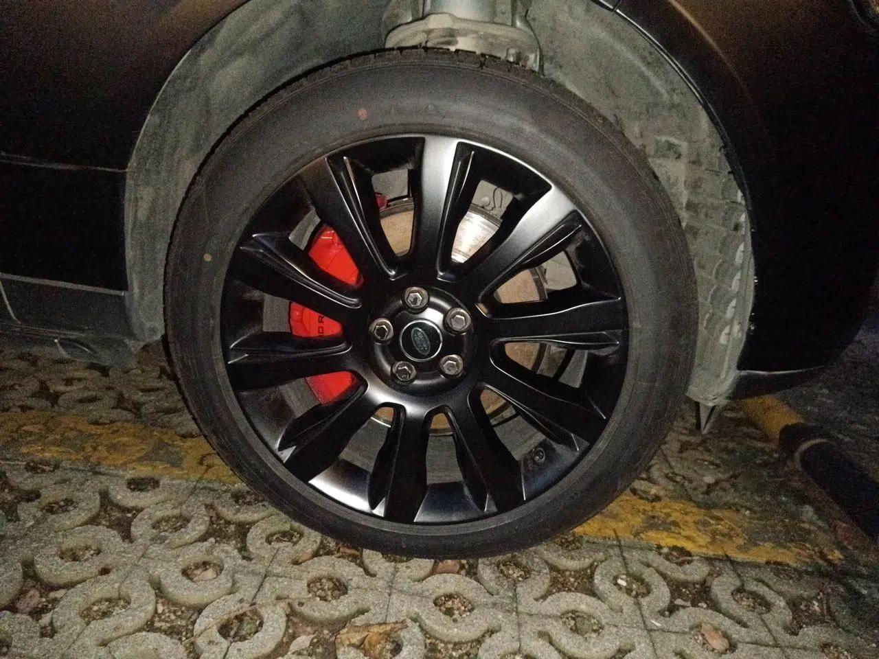 Land Rover Range Vogue  — миниатюра 8