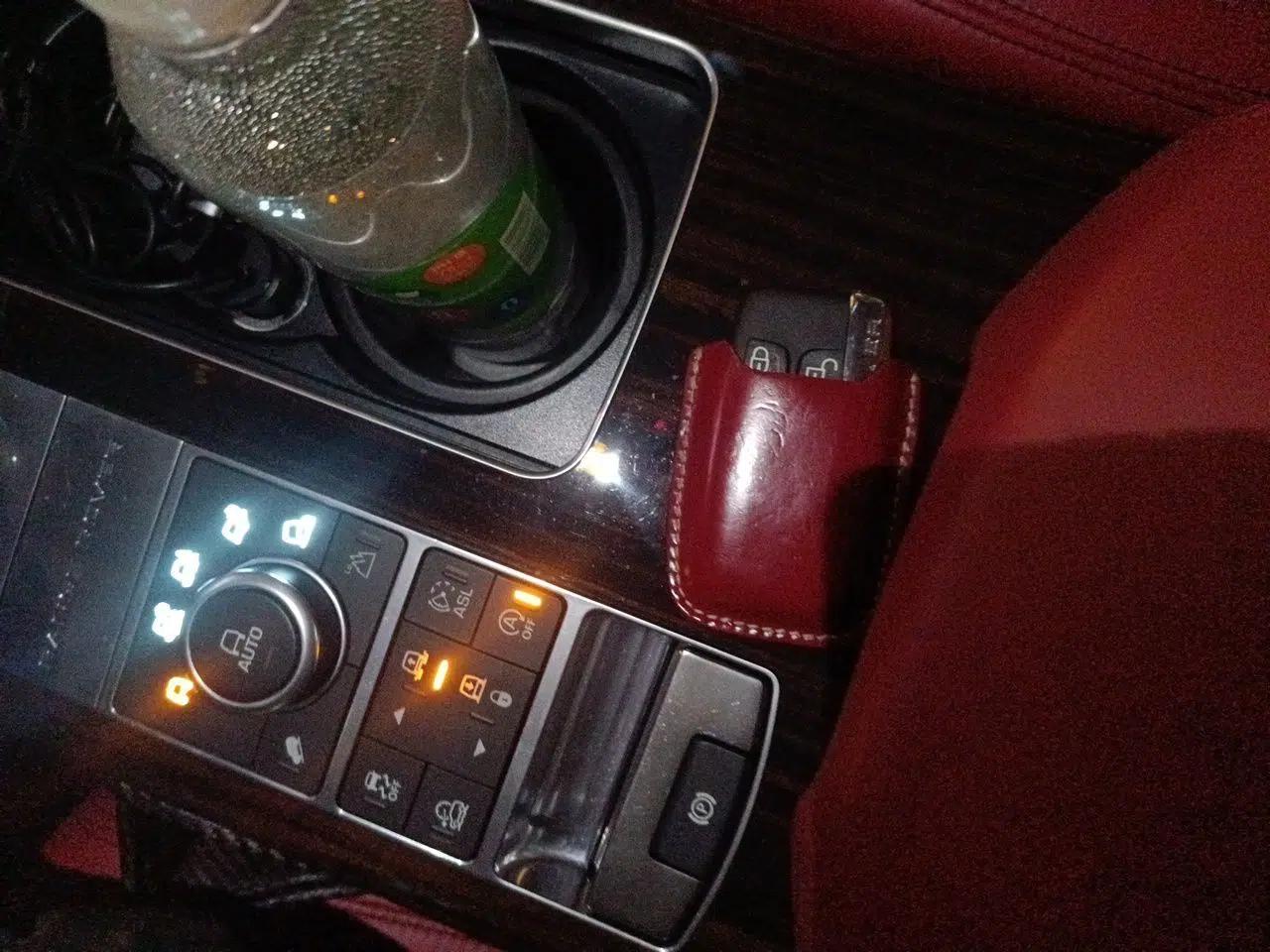 Land Rover Range Vogue  — миниатюра 9