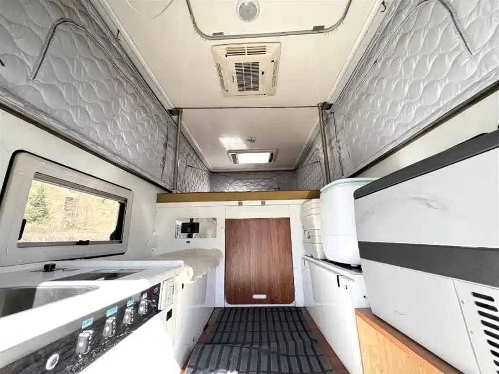 2011 Tundra 5.7 Standard — миниатюра 4