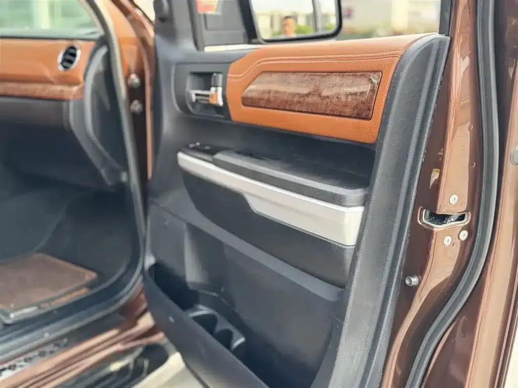 2014 Tundra 5.7L 1794 Edition — миниатюра 12