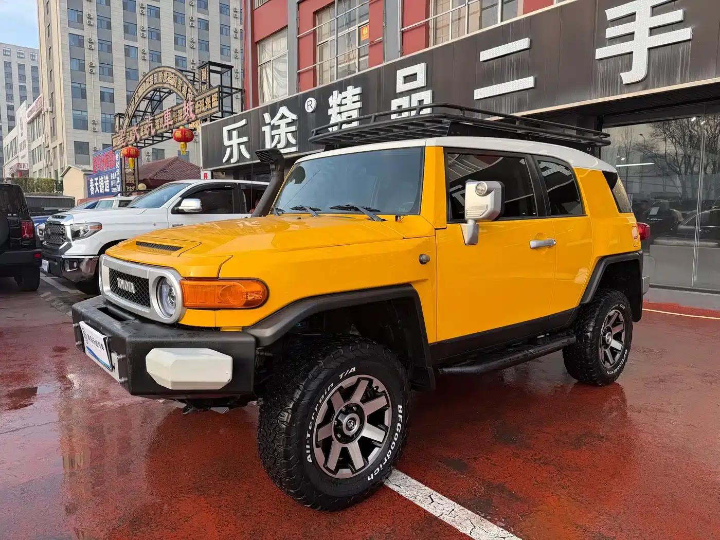 2017 FJ Cruiser 4.0L Automatic — миниатюра 2