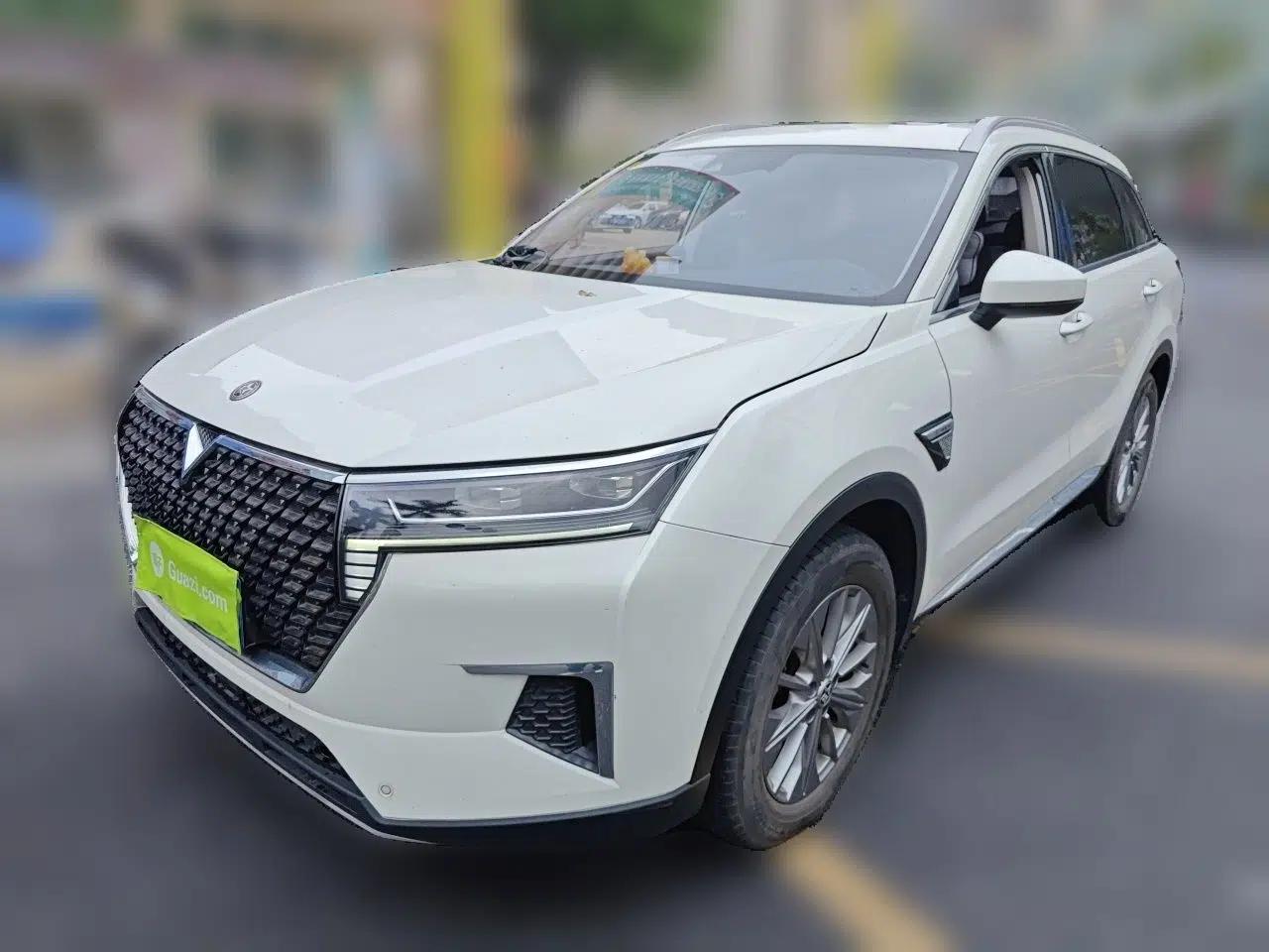 Venucia Star 2020 260T Automatic 48V Mild Hybrid Turbocharged Star Edition — миниатюра 1