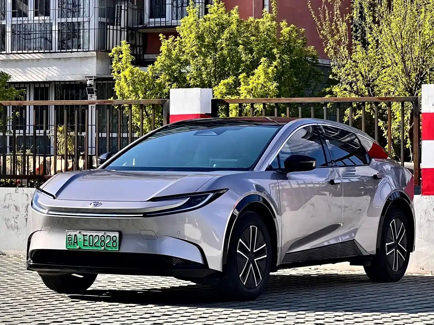 Toyota BZ5 2025 550 JOY — миниатюра 1