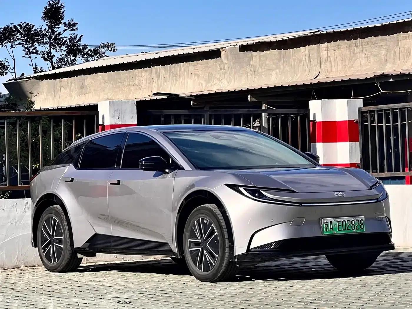 Toyota BZ5 2025 550 JOY — миниатюра 2