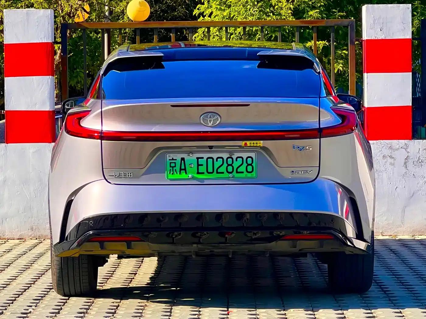 Toyota BZ5 2025 550 JOY — миниатюра 4