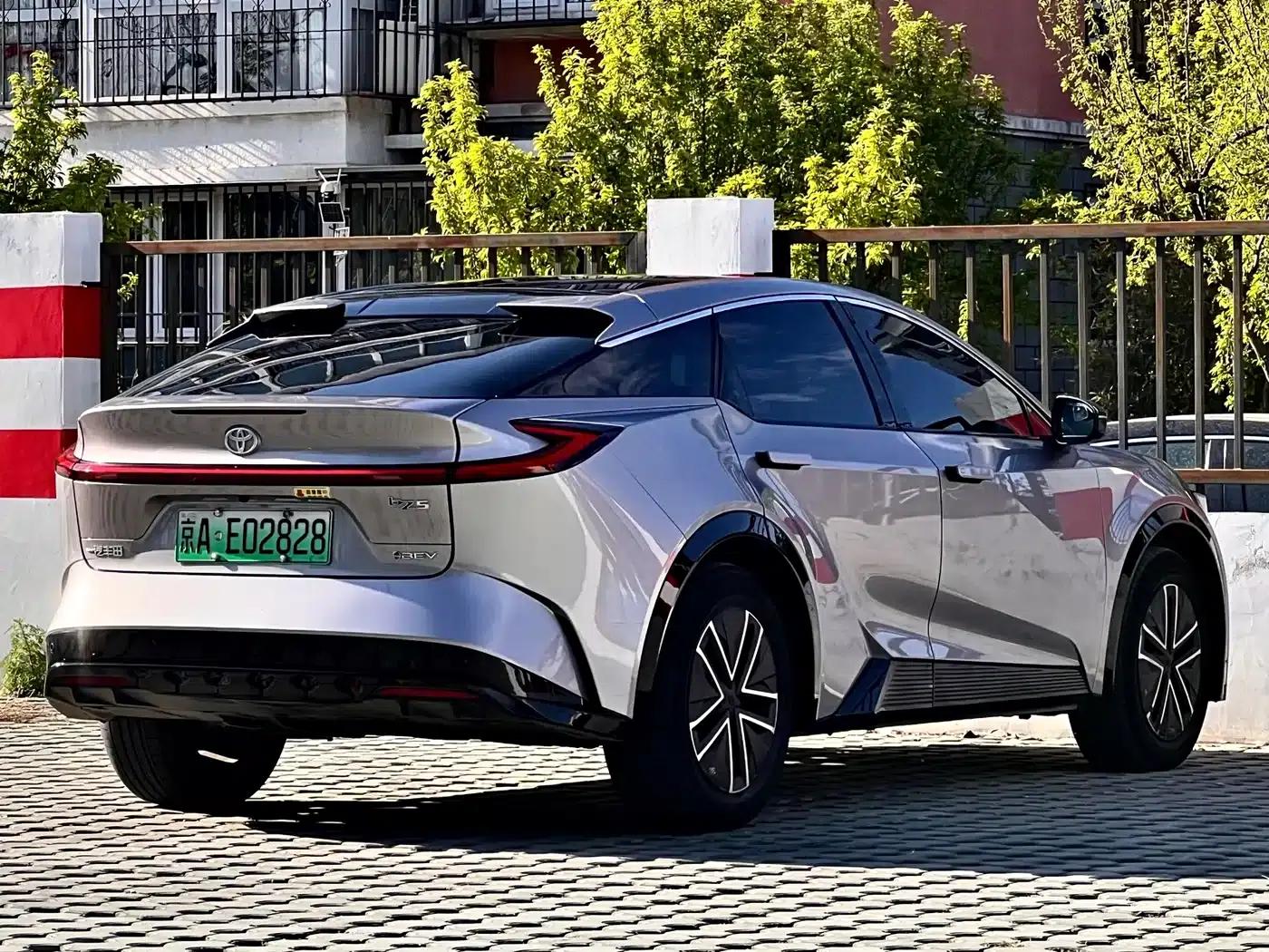 Toyota BZ5 2025 550 JOY — миниатюра 5