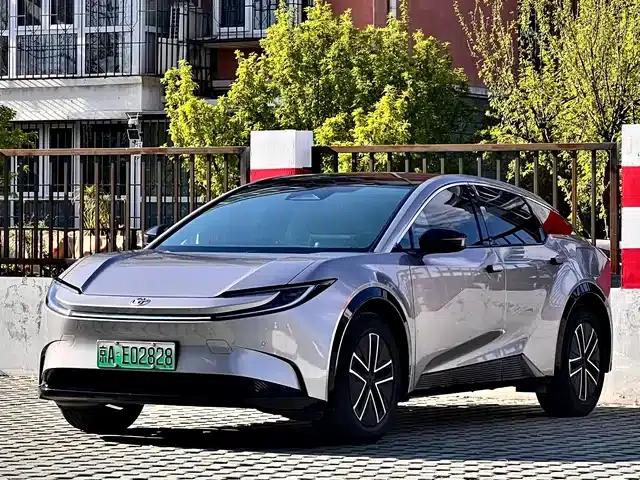 Toyota BZ5 2025 550 JOY
