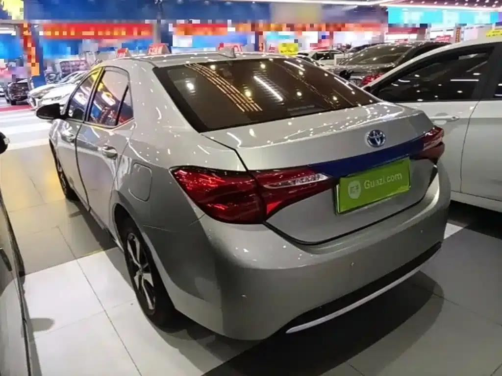 Levin Hybrid E+ 2019 1.8PH GS E-CVT Elite Sunroof Edition — миниатюра 5