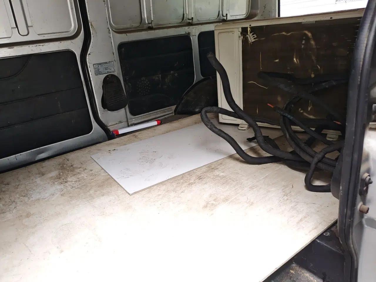Ruichi EC35 2021 EC35 II Creative Edition 36.288 kWh — миниатюра 18