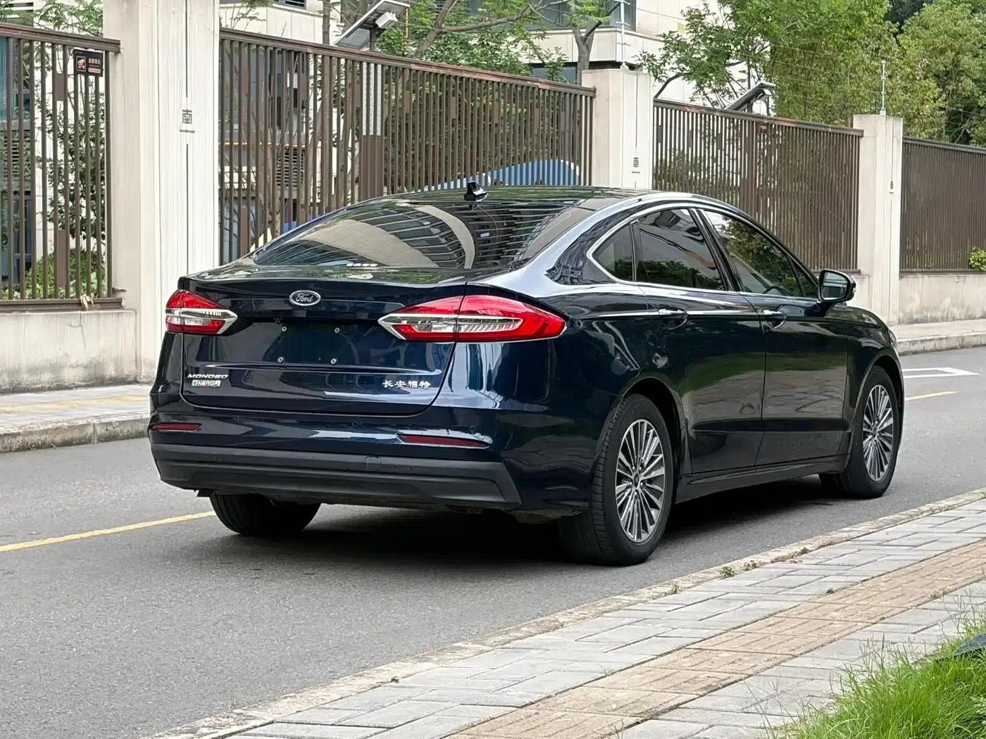 Mondeo PHEV 2018 2.0 PHEV Intelligent Control Fashion Model (National VI Emission Standard) — миниатюра 21