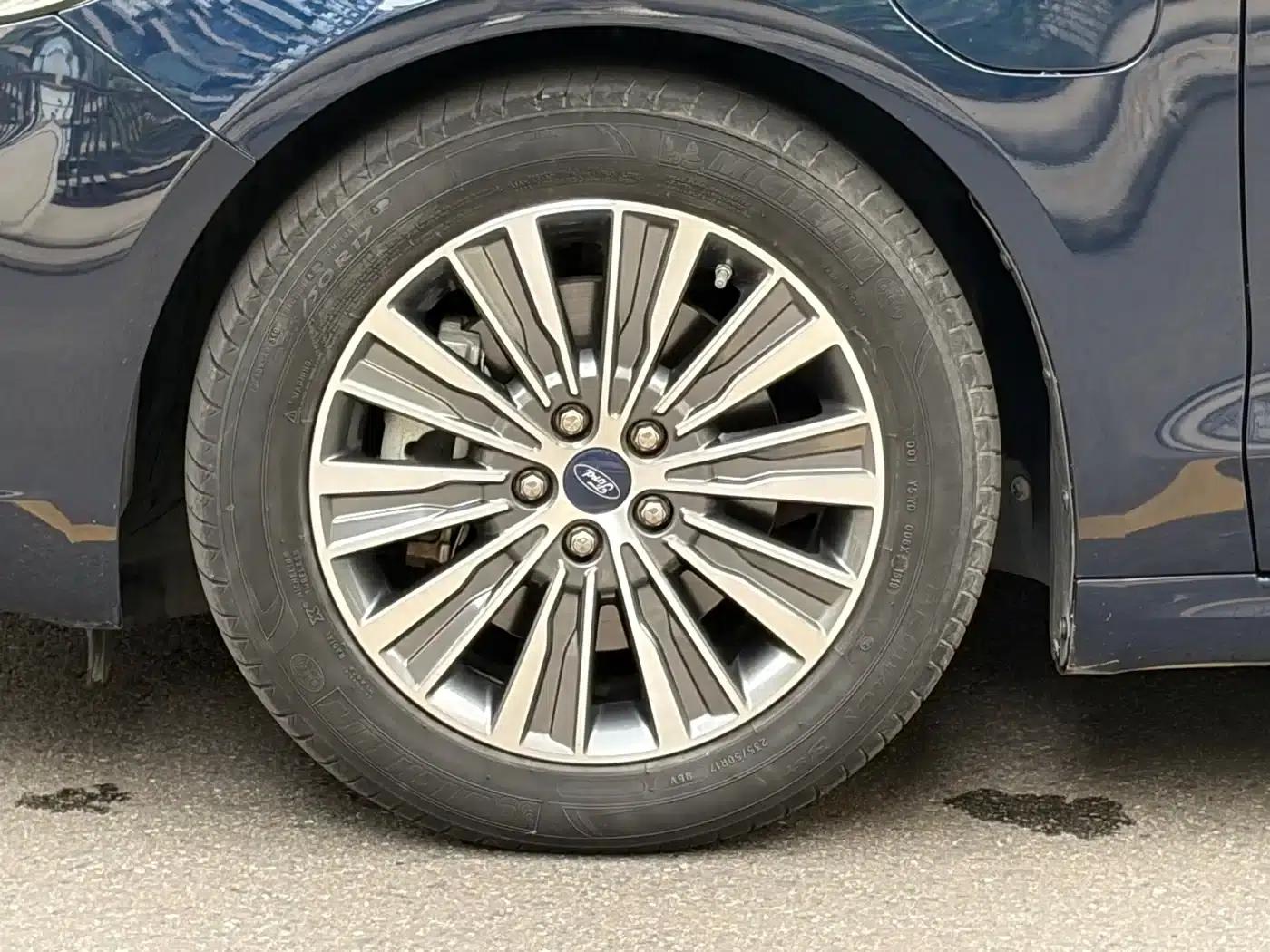 Mondeo PHEV 2018 2.0 PHEV Intelligent Control Fashion Model (National VI Emission Standard) — миниатюра 5
