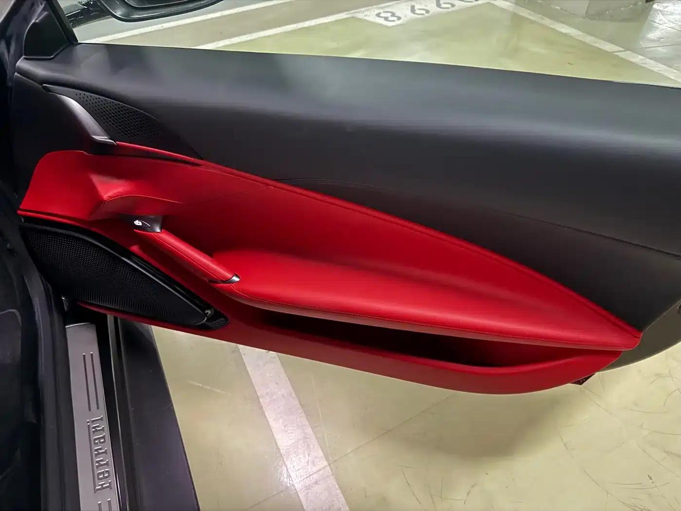 Roma 2020 3.9T V8 — миниатюра 5