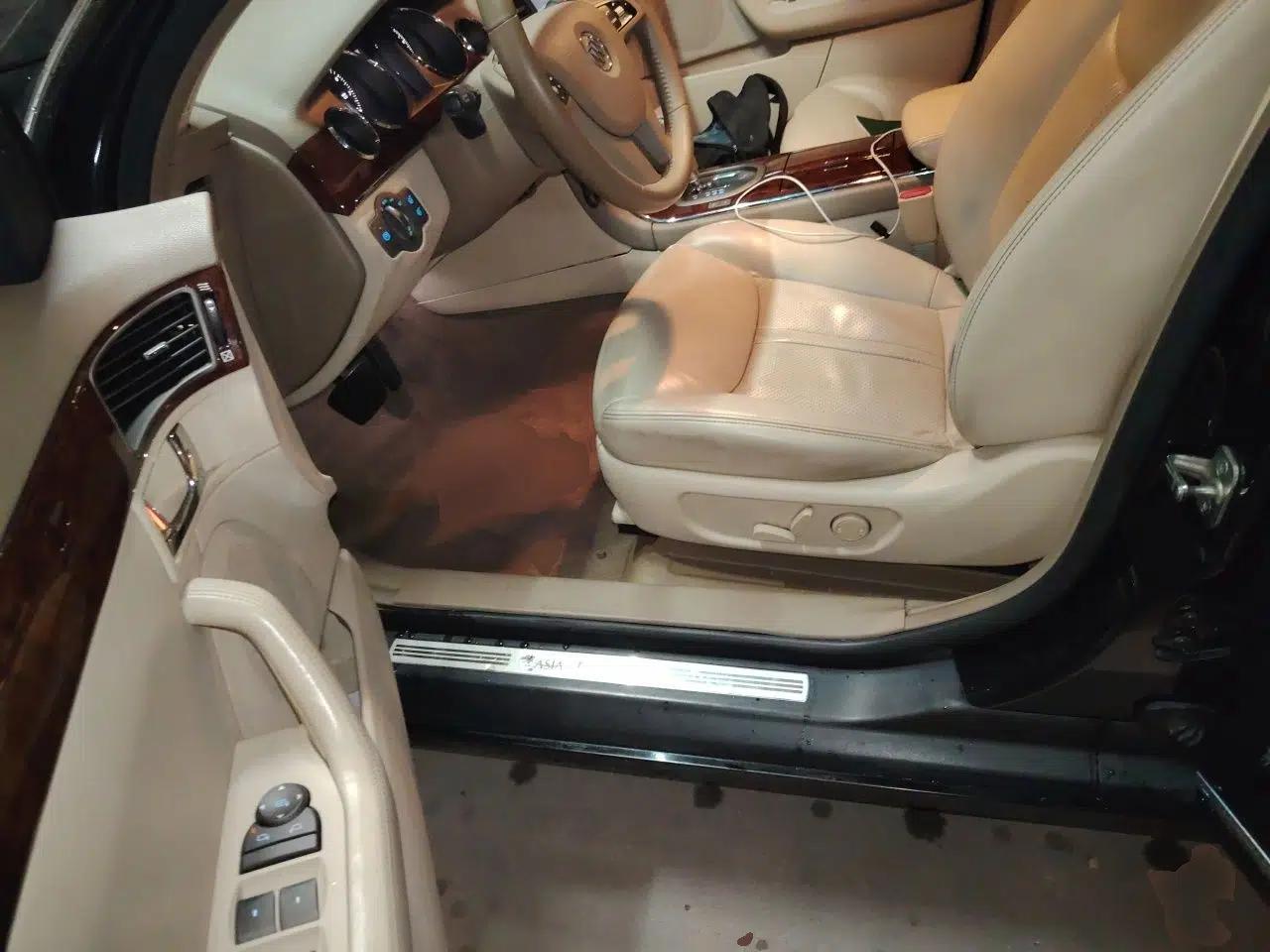 Buick Park Avenue 2011 Bao'ao Forum Commemorative Edition — миниатюра 17