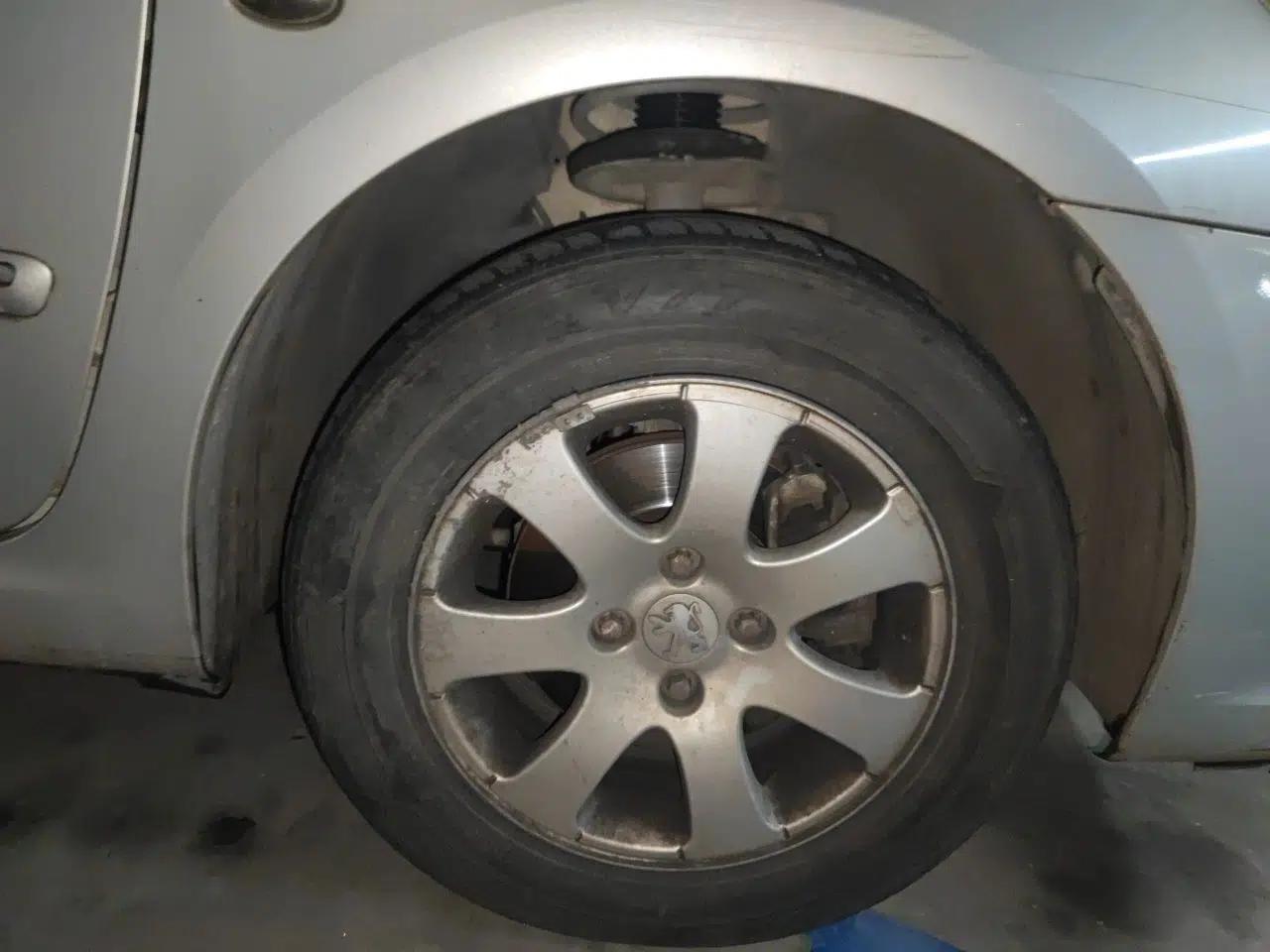 Peugeot 307 2010 Sedan 1.6L Manual Comfort Edition — миниатюра 8