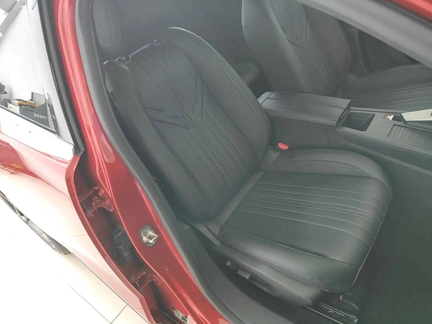 Peugeot 408X 2023 Charm Version — миниатюра 23