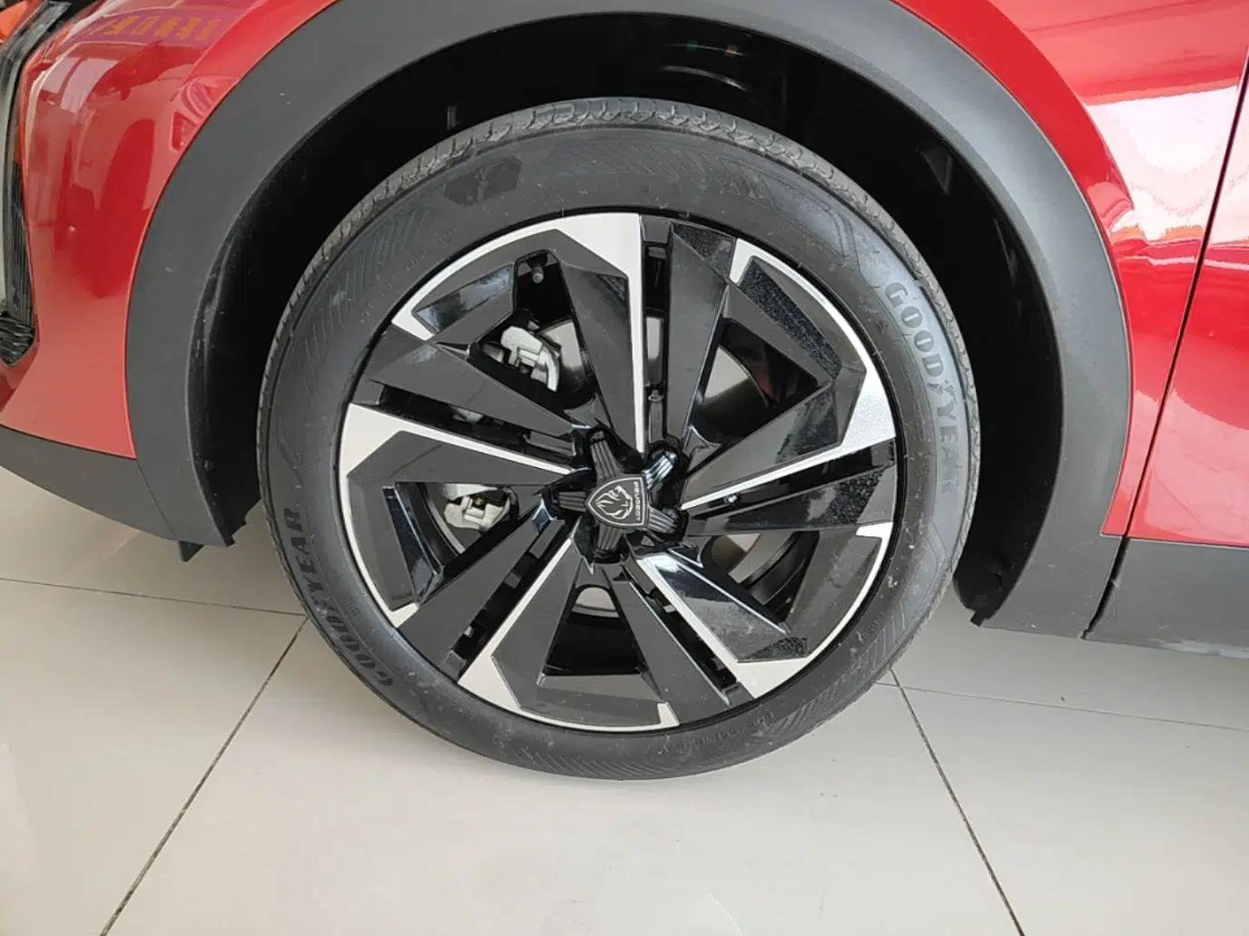 Peugeot 408X 2023 Charm Version — миниатюра 8