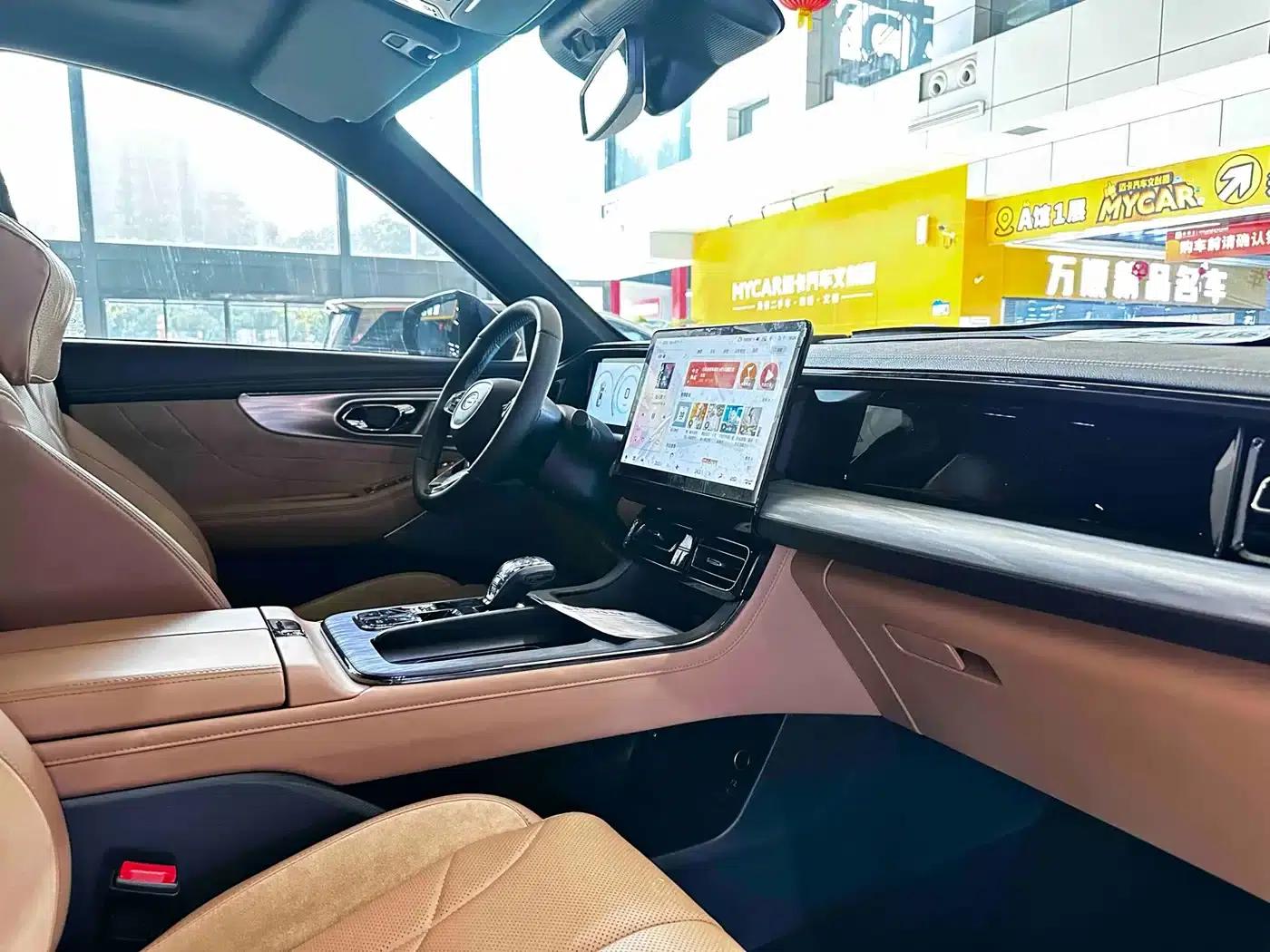Trumpchi ES9 2024 PHEV 143km Pro+ — миниатюра 11