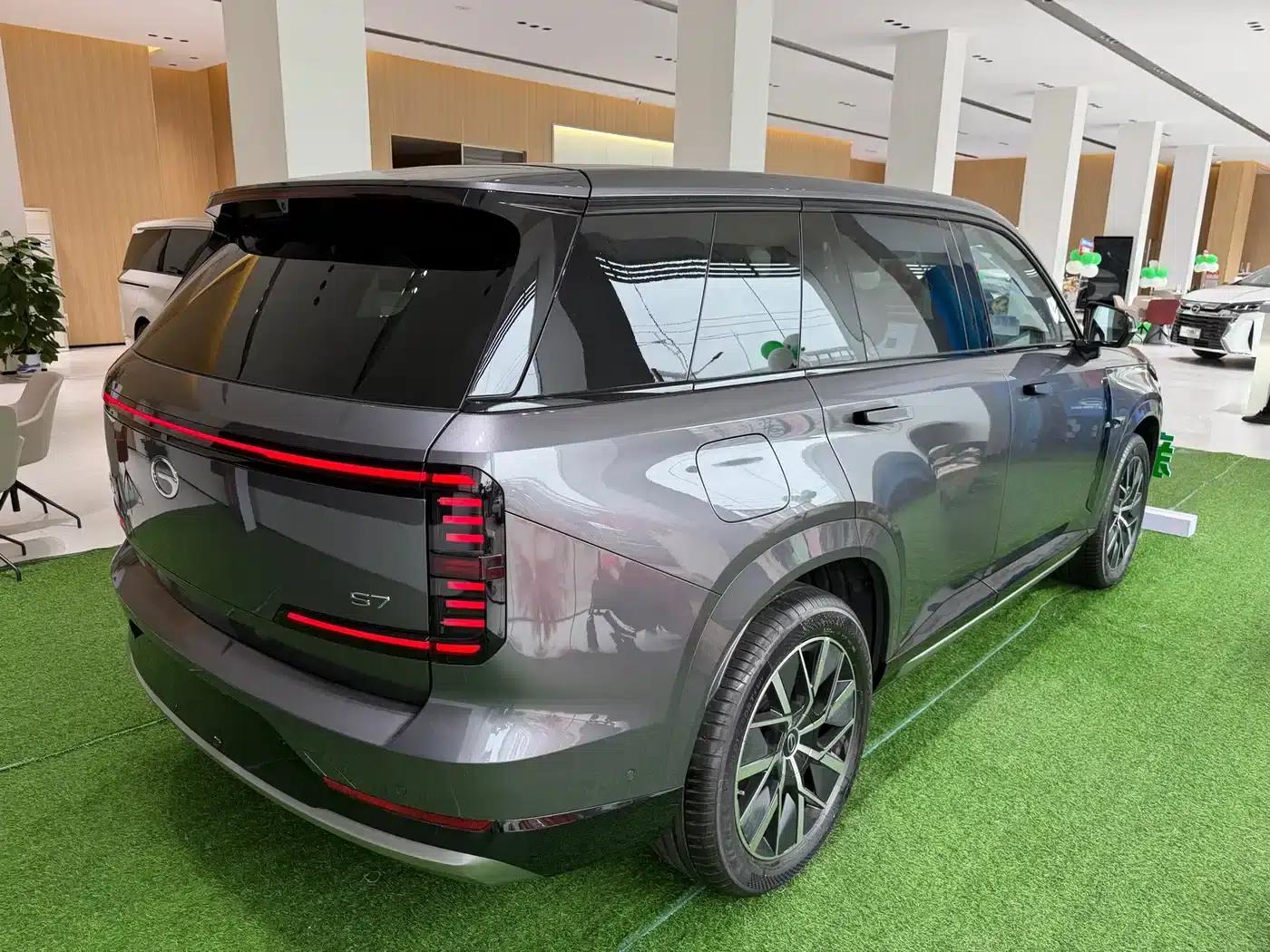 Trumpchi S7 2025 180km/h Ultra AWD LiDAR Edition — миниатюра 6