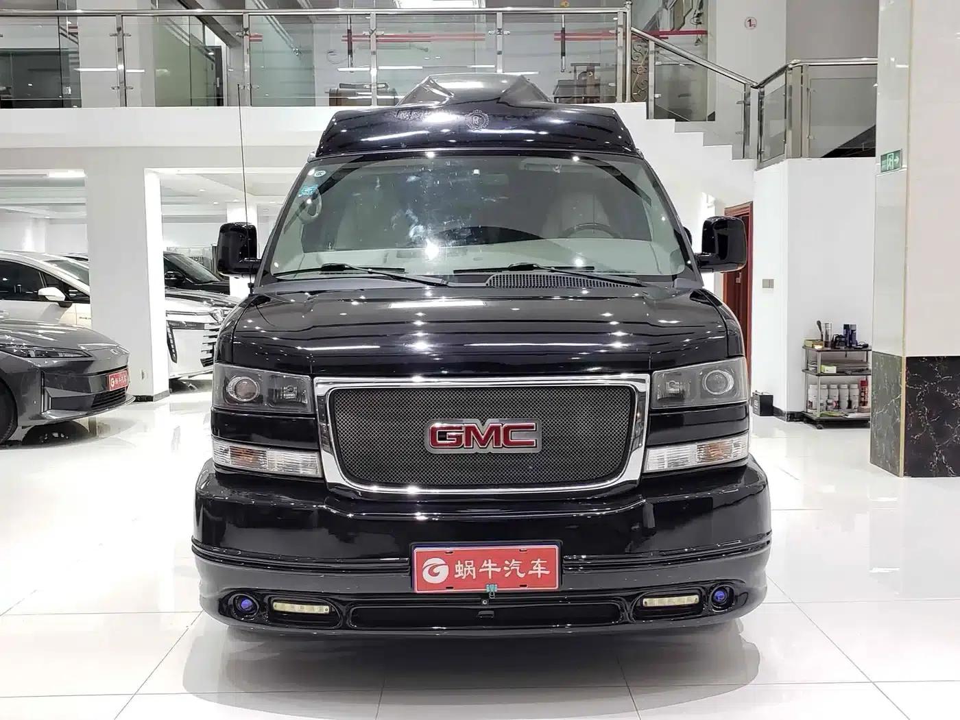 2014 SAVANA 6.0L Long Wheelbase Leader Edition — миниатюра 2