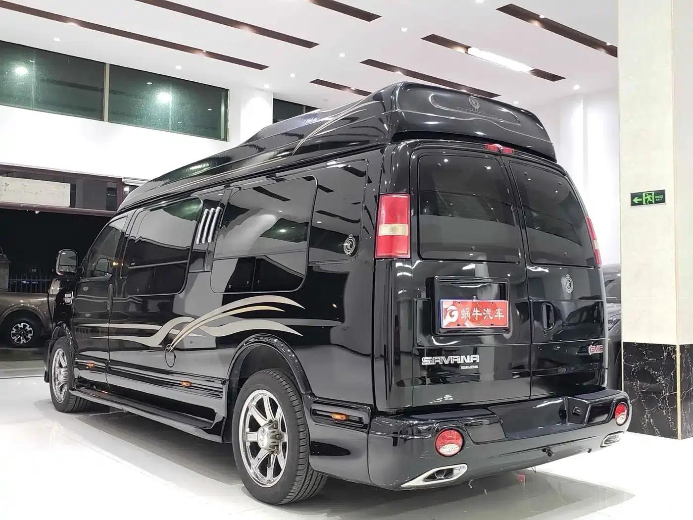 2014 SAVANA 6.0L Long Wheelbase Leader Edition — миниатюра 13
