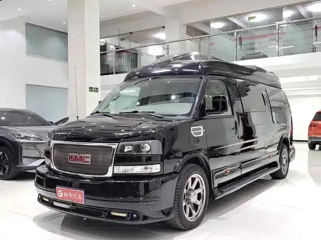 2014 SAVANA 6.0L Long Wheelbase Leader Edition