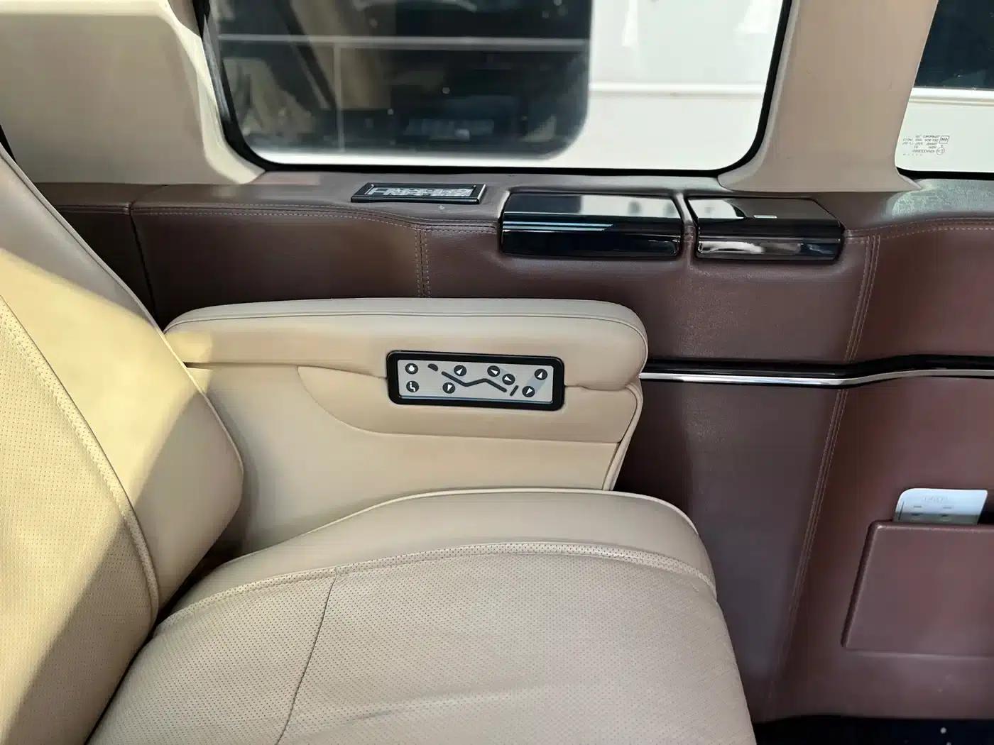 2014 SAVANA 5.3L AWD Leader Edition — миниатюра 15