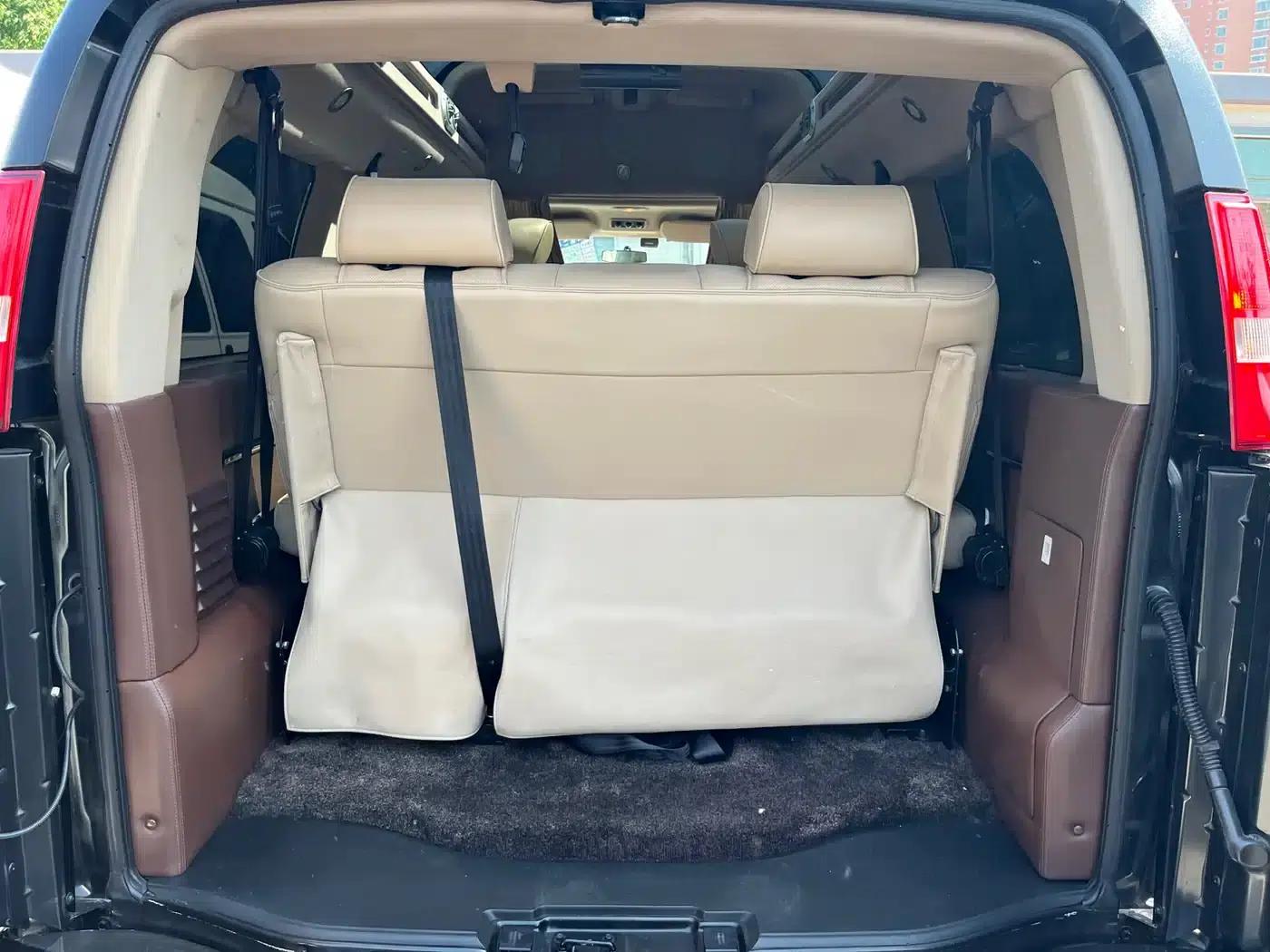2014 SAVANA 5.3L AWD Leader Edition — миниатюра 17
