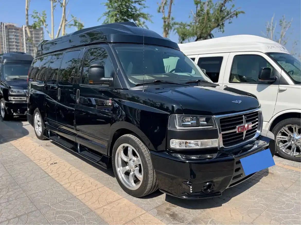 2014 SAVANA 5.3L AWD Leader Edition — миниатюра 3