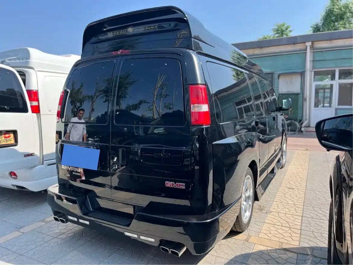 2014 SAVANA 5.3L AWD Leader Edition — миниатюра 4