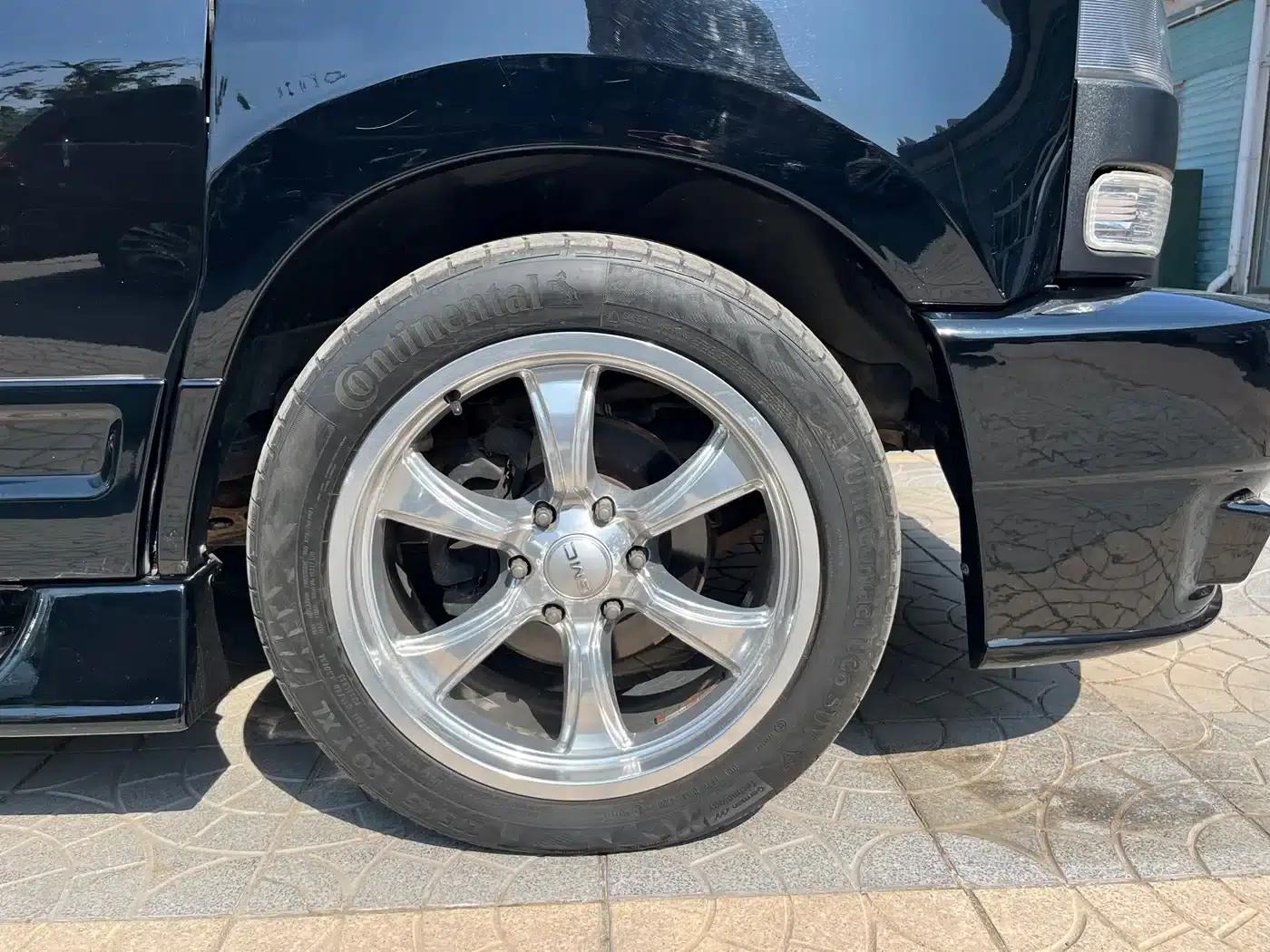 2014 SAVANA 5.3L AWD Leader Edition — миниатюра 10