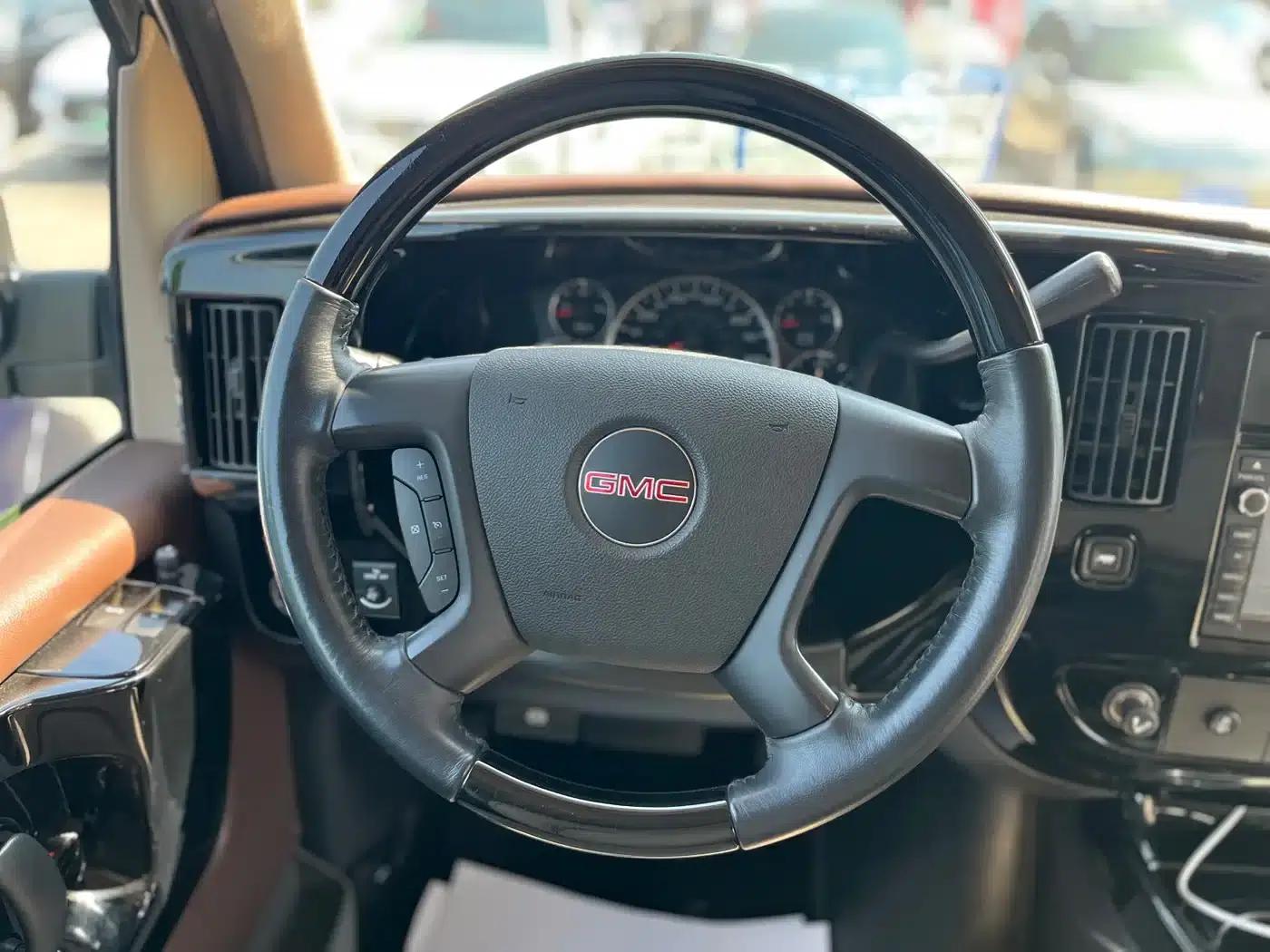 2016 SAVANA 5.3L 1500 2WD Premium Edition — миниатюра 19