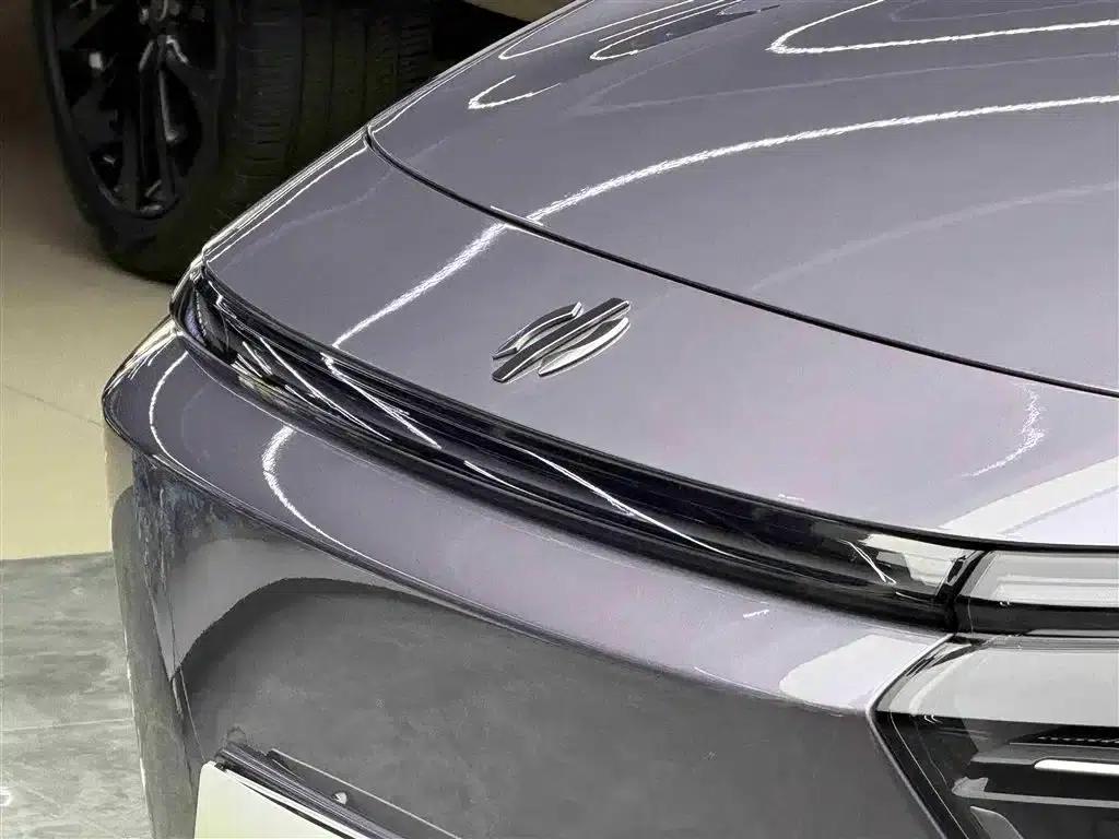 HiPhi Y 2023 560km Pioneer Edition — миниатюра 4