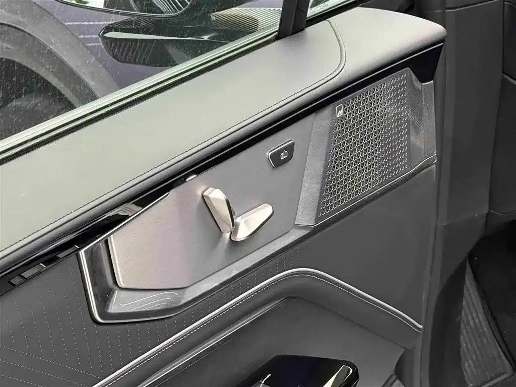 HiPhi Y 2023 560km Pioneer Edition — миниатюра 10