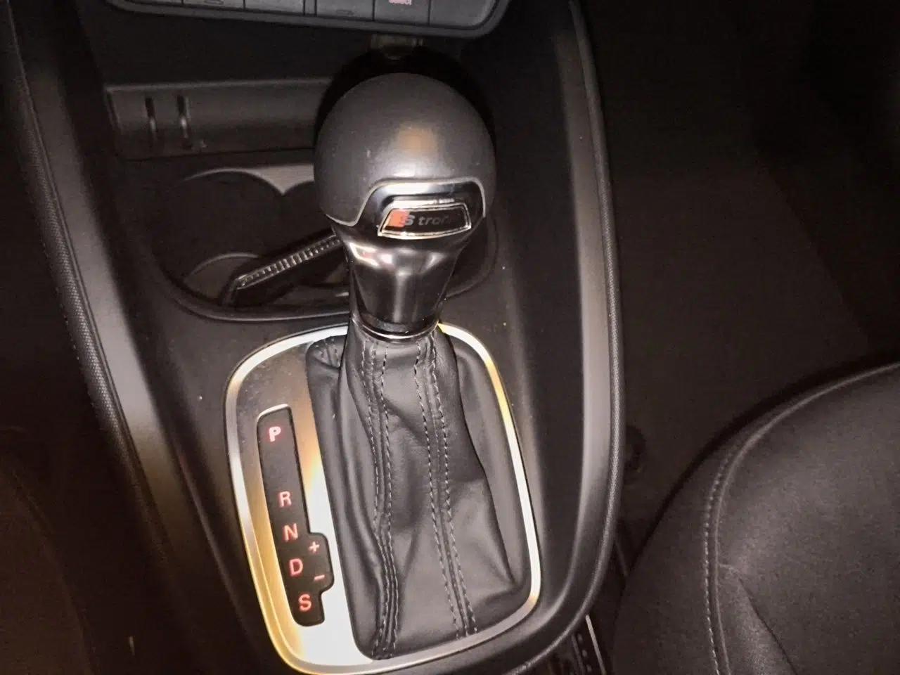 Audi A1 2013 30 TFSI Sportback Urban — миниатюра 15