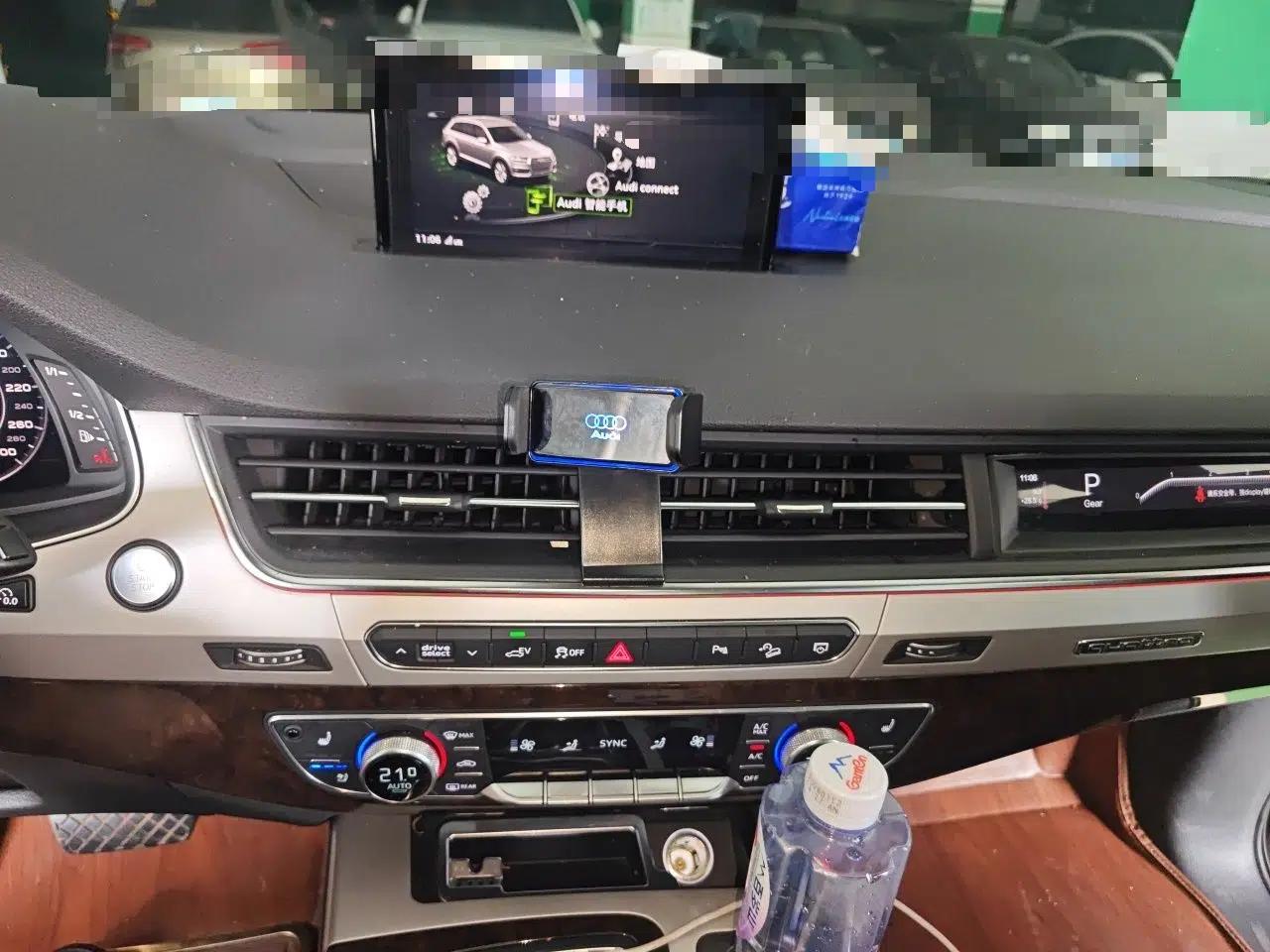 Audi Q7 New Energy 2019 55 e-tron — миниатюра 14