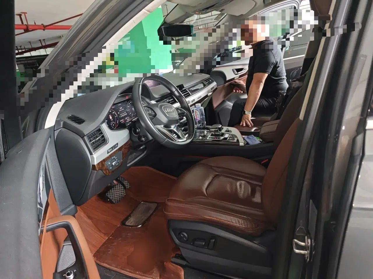 Audi Q7 New Energy 2019 55 e-tron — миниатюра 16