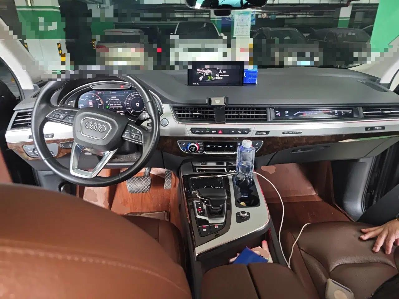 Audi Q7 New Energy 2019 55 e-tron — миниатюра 10