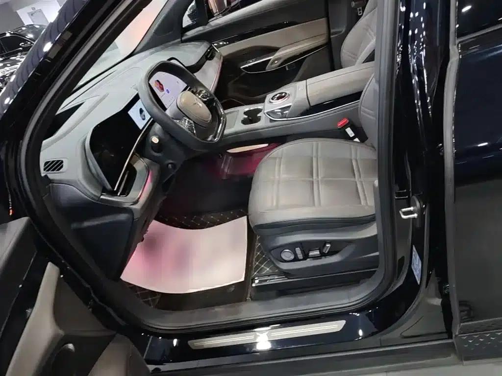 Hongqi Tiangong 08 2025 680 Ultra 4WD Edition — миниатюра 15