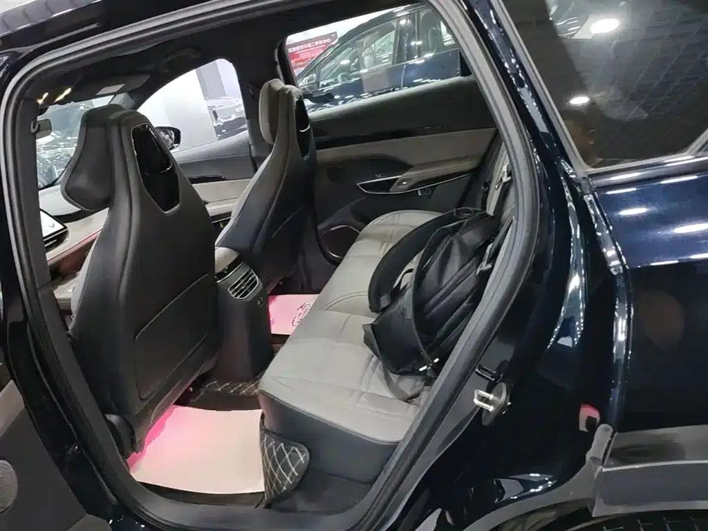 Hongqi Tiangong 08 2025 680 Ultra 4WD Edition — миниатюра 17