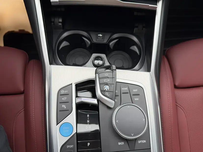 BMW i4 2023 eDrive40 — миниатюра 23