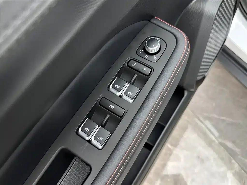 Geely Cowboy 2025 1.5TD Wild Edition — миниатюра 15