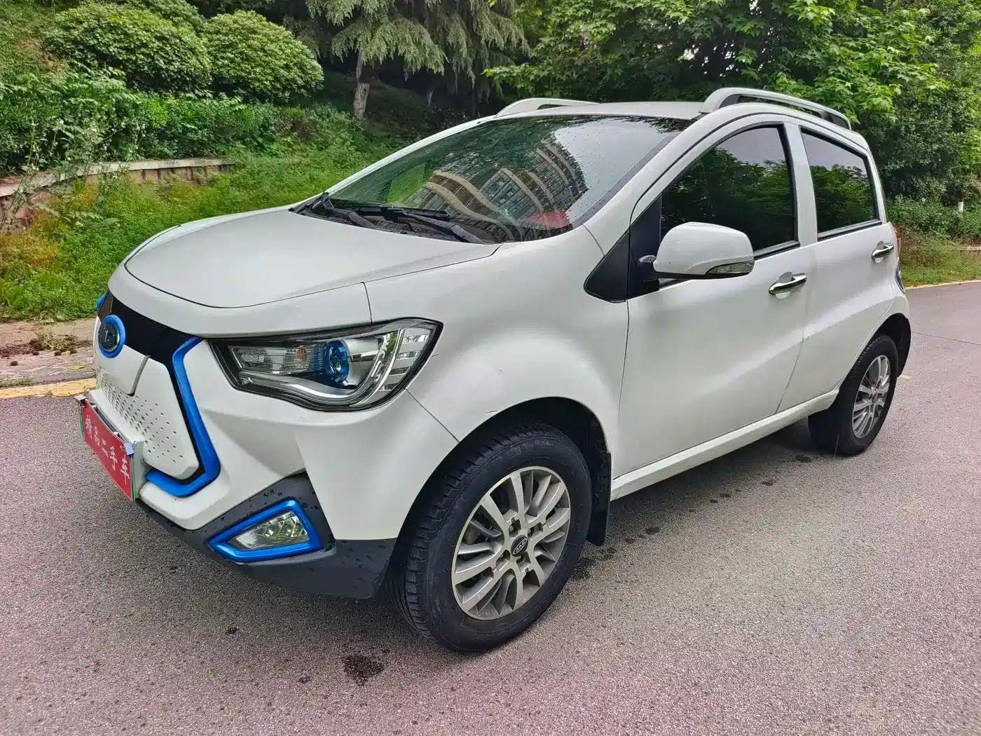 JAC iEV6E 2018 Upgraded Version iEV6E Luxury Intelligent Edition — миниатюра 2