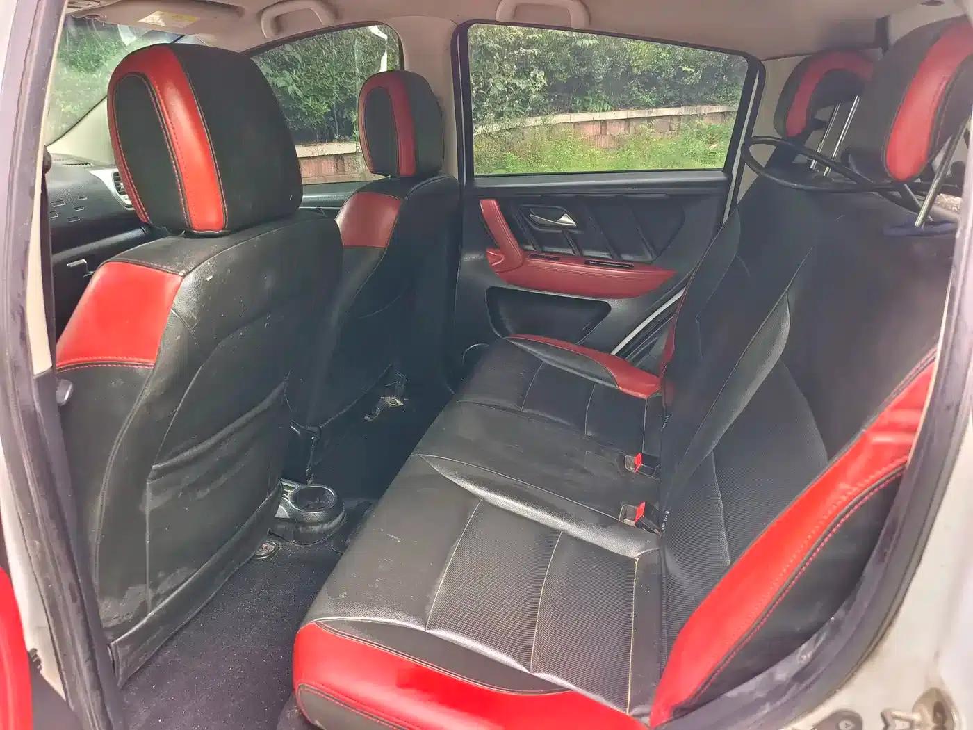 JAC iEV6E 2018 Upgraded Version iEV6E Luxury Intelligent Edition — миниатюра 5