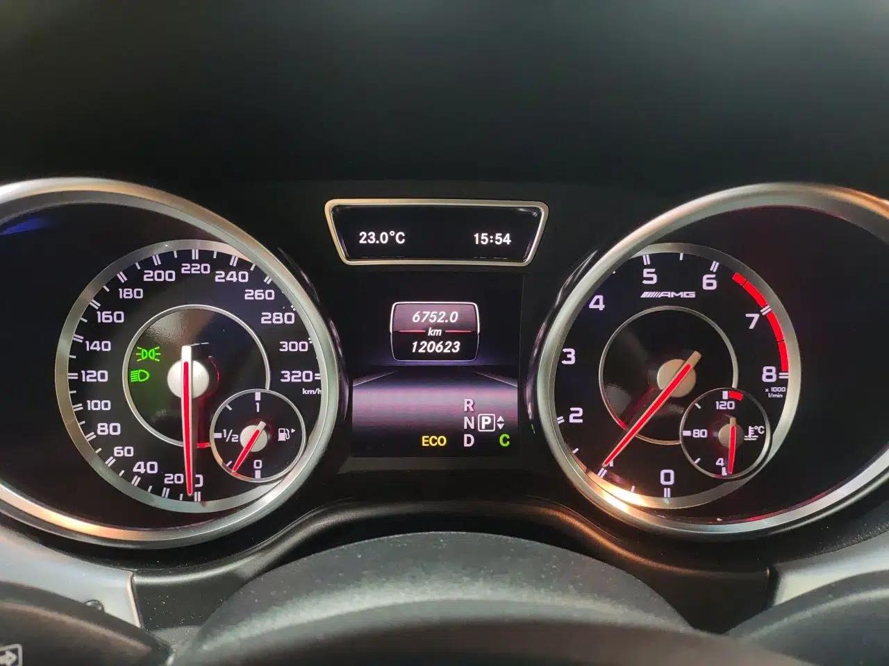 Mercedes-Benz M-Class AMG 2014 AMG ML 63 — миниатюра 12