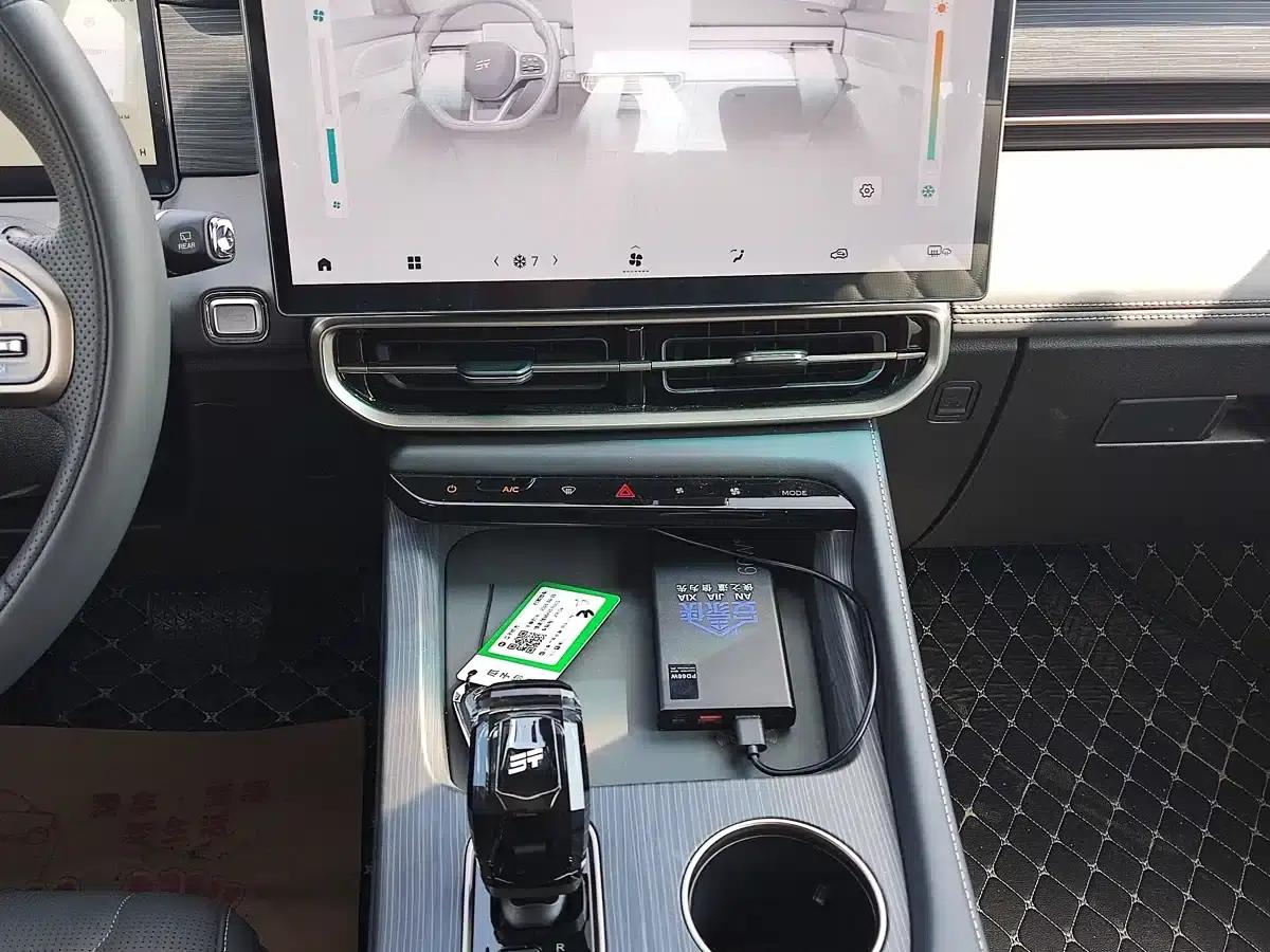 Jetour X90 PRO 2024 1.6T DCT Elite Edition 5-seater — миниатюра 10