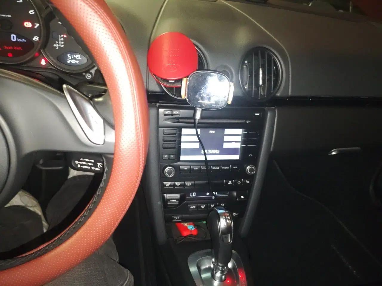 Porsche Cayman 2012 Cayman Black Edition 2.9L — миниатюра 14