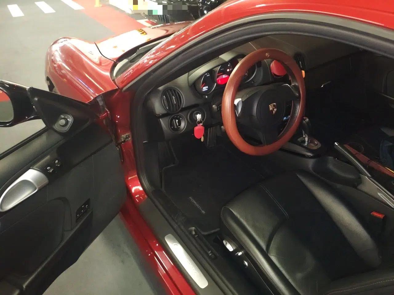 Porsche Cayman 2012 Cayman Black Edition 2.9L — миниатюра 17