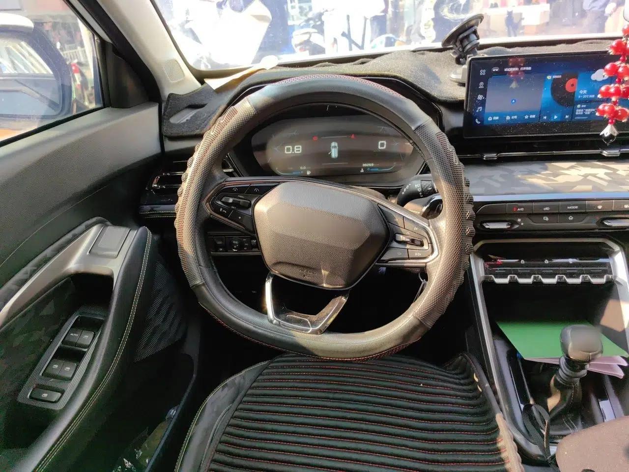 Baojun RS-3 2020 1.5L Manual Smart Elite Edition — миниатюра 11
