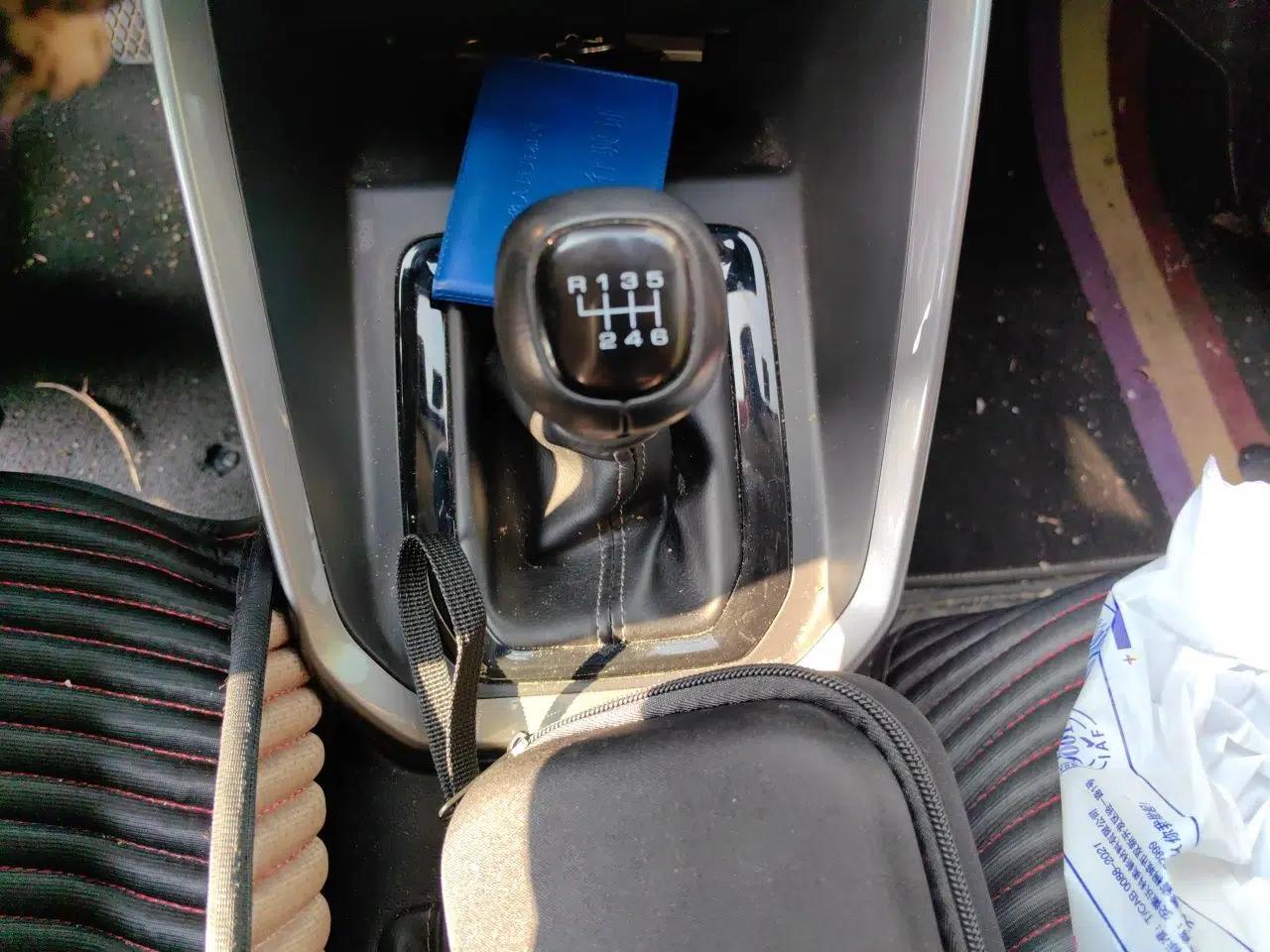 Baojun RS-3 2020 1.5L Manual Smart Elite Edition — миниатюра 15