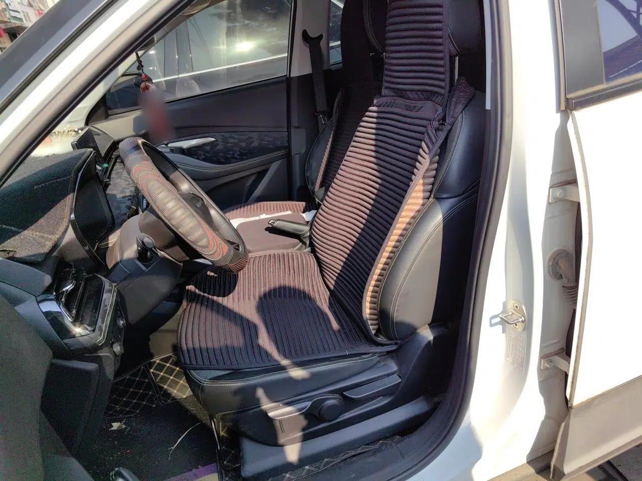 Baojun RS-3 2020 1.5L Manual Smart Elite Edition — миниатюра 16